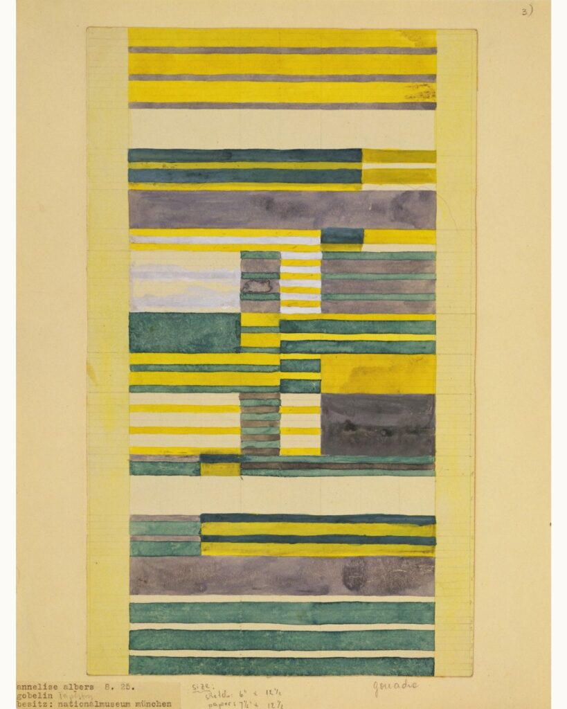 Geometrischer Entwurf von Anni Albers für einen Bauhaus-Wandbehang in Gelb, Blau und Grau.